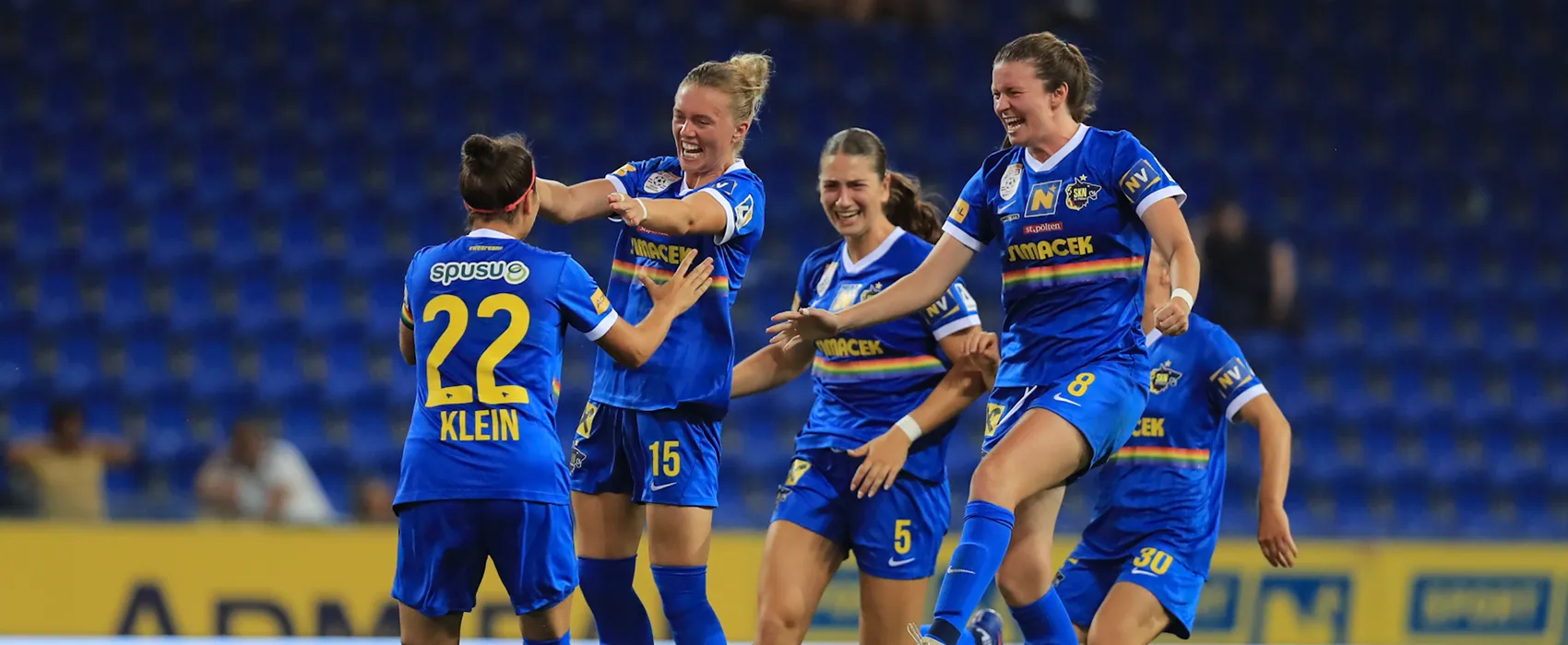 Die Wöfinnen feiern den Einzug ins Playoff (Bild: Tom Seiss)