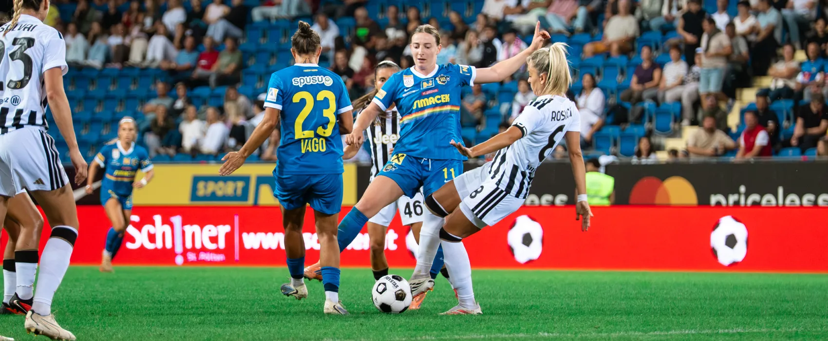Magdalena Rukavina im Zweikampf (Bild: SKN)